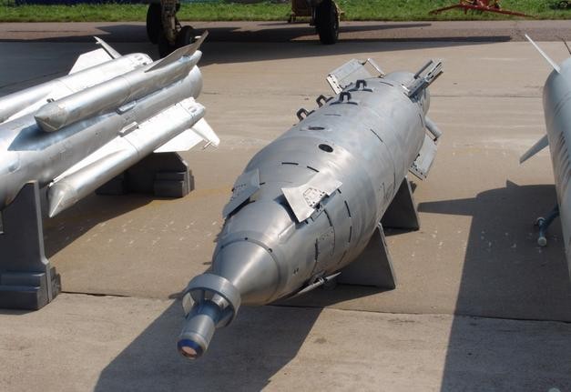 Bom hàng không KAB-1500L do Nga chế tạo